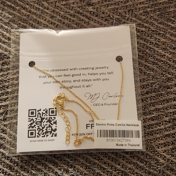 Electric Picks "Camilla" Necklace - Picture 3 of 3